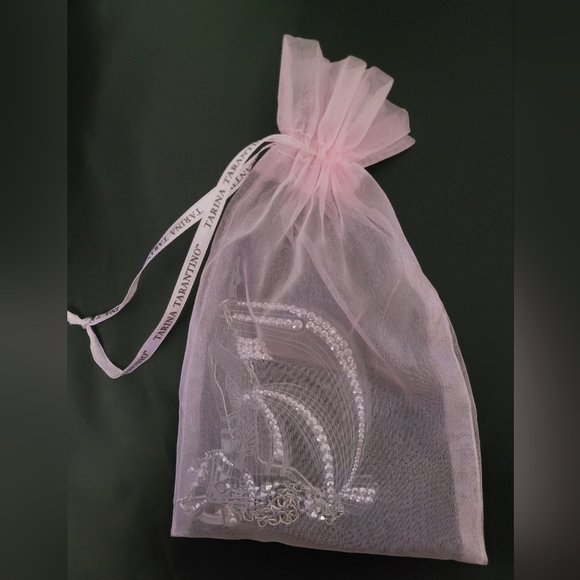 Tarina Tarantino Josephine Large Pendant Necklace, BNWOT - Picture 4 of 5